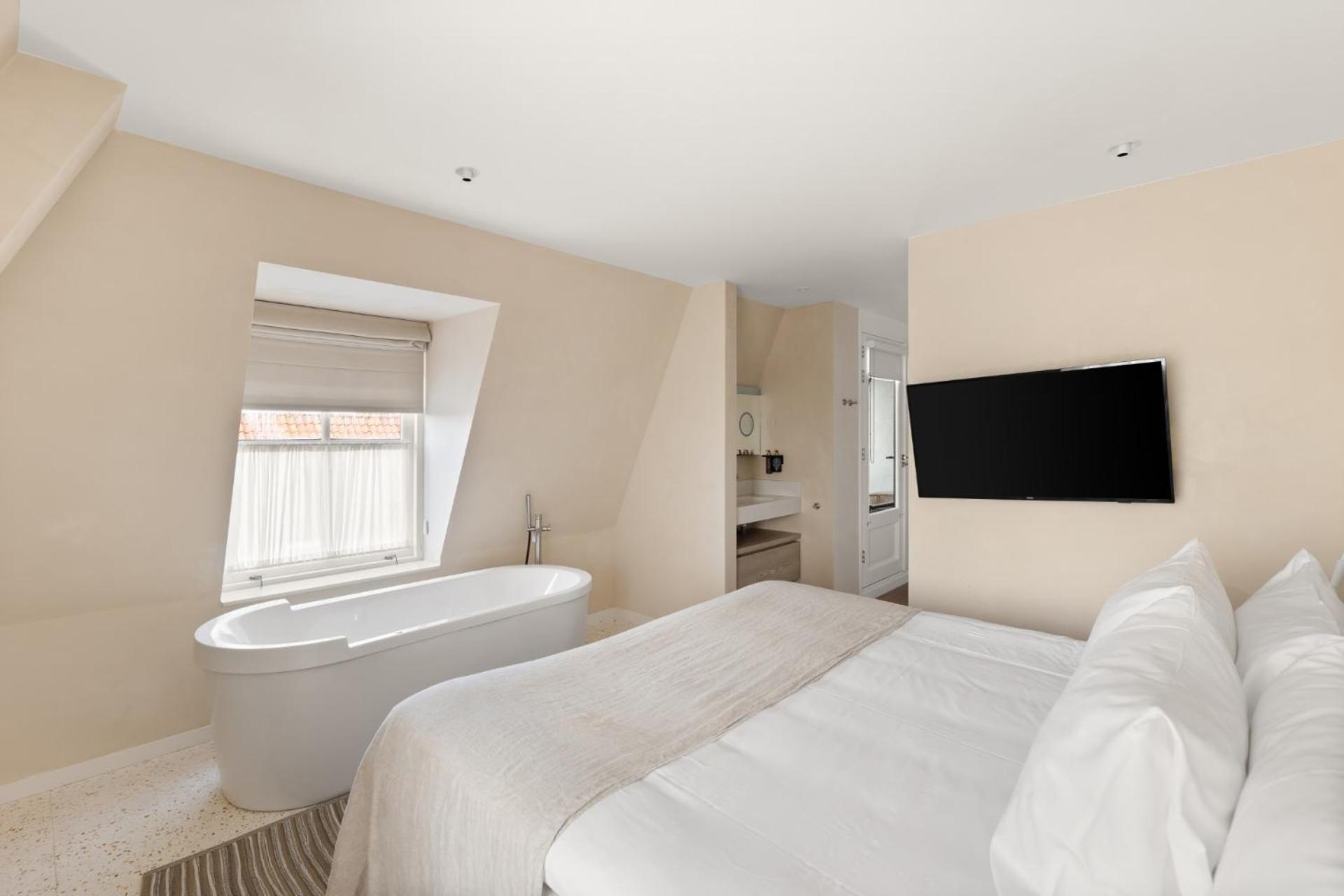 Bommelje - Seayou Zeeland Hotel 4*